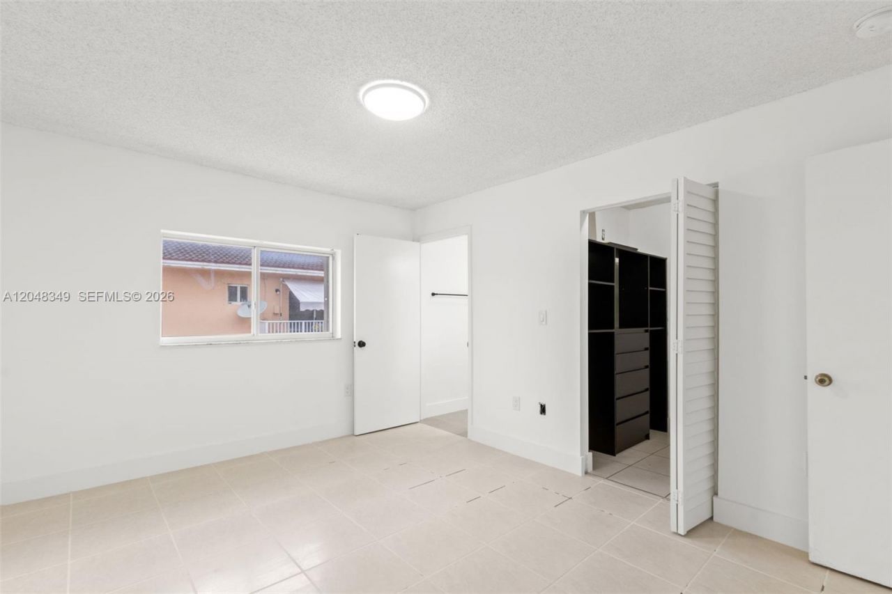 6823 W 36th Ave, Unit 201, Hialeah, FL 33018 Photo