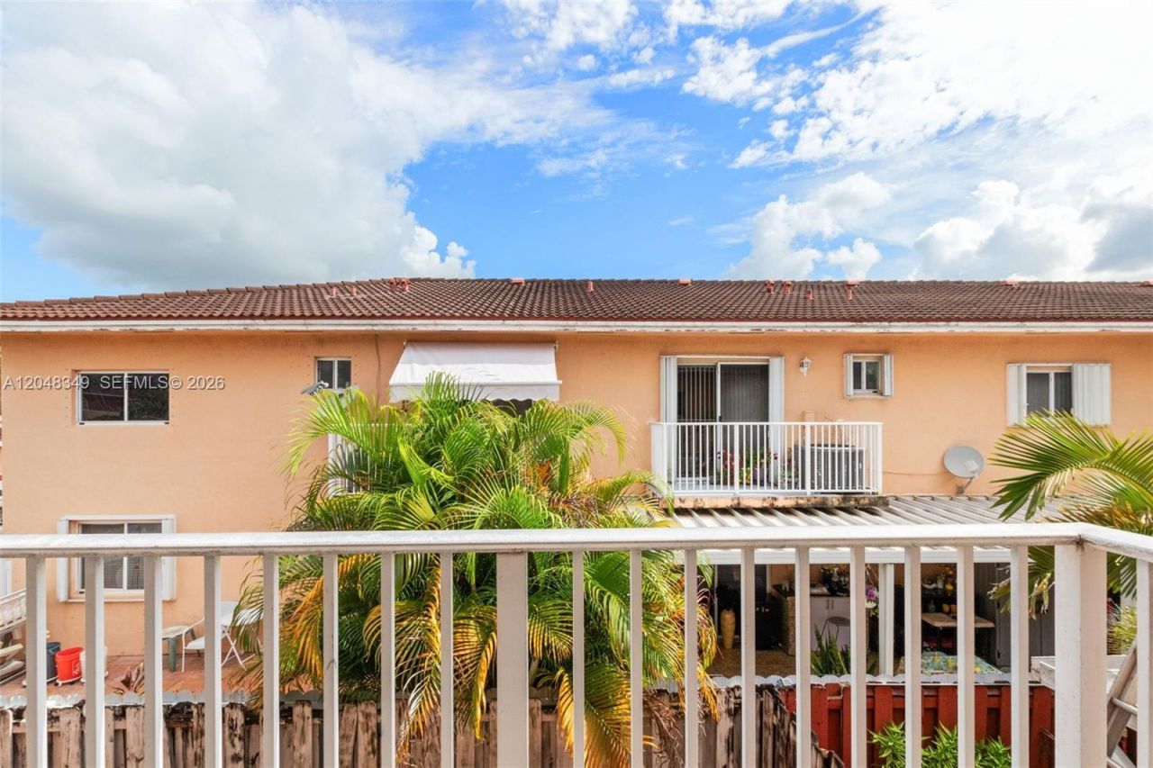 6823 W 36th Ave, Unit 201, Hialeah, FL 33018 Photo