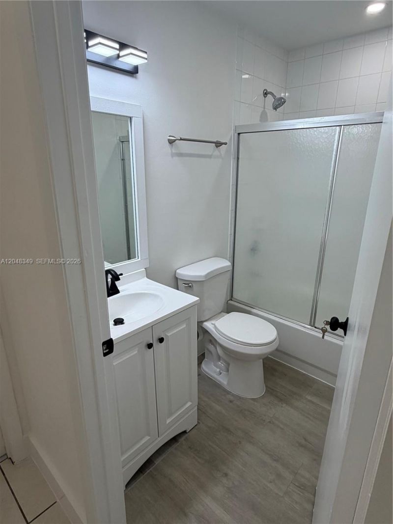6823 W 36th Ave, Unit 201, Hialeah, FL 33018 Photo