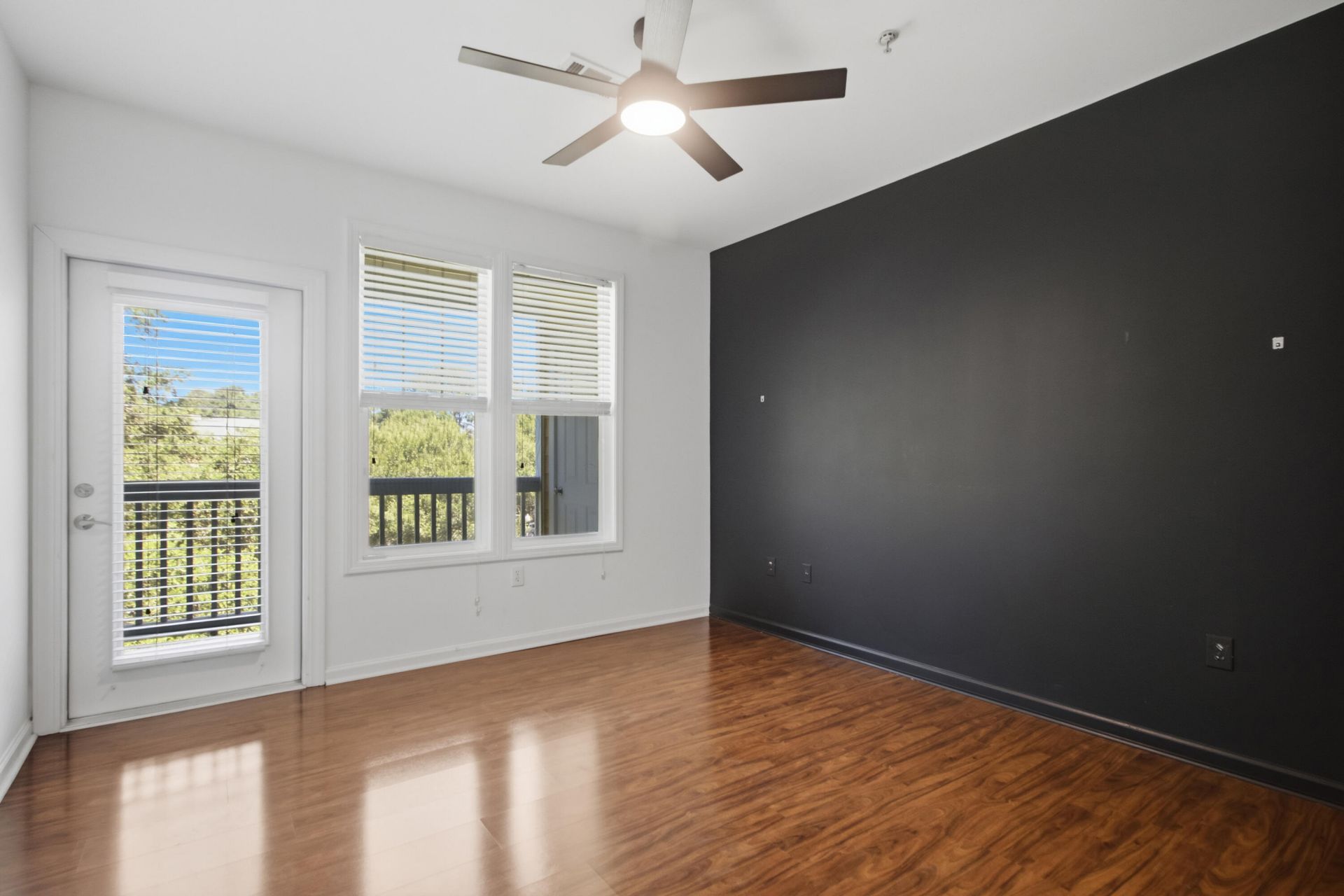 1931 Chatelain Way Photo 11