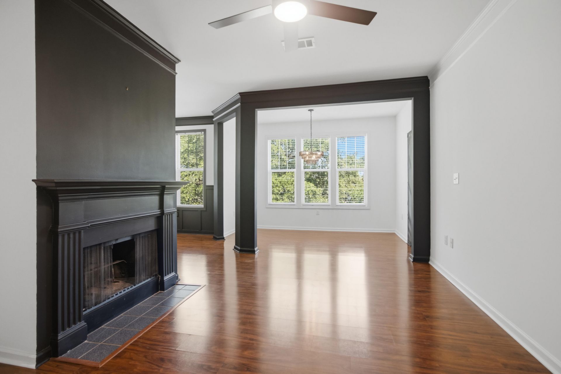 1931 Chatelain Way Photo 6