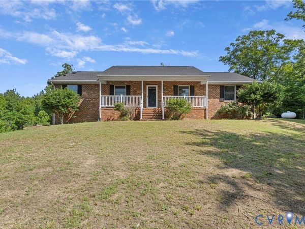 500 Parr Drive, Tappahannock, VA 22560