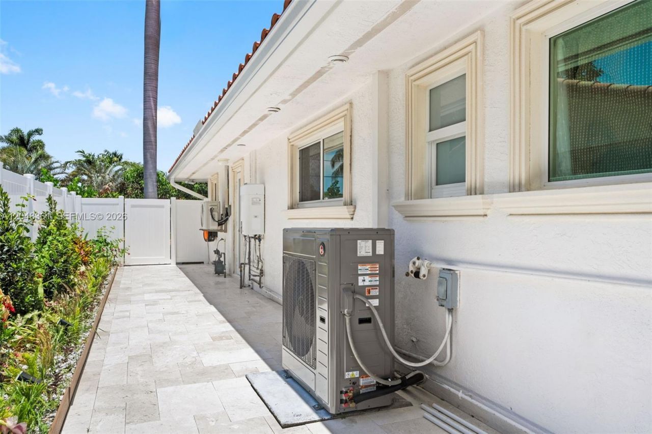 2770 NE 23rd Pl, Pompano Beach, FL 33062 Photo
