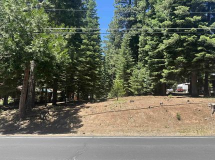 719 Peninsula Drive, Lake Almanor, CA 96137 Photo
