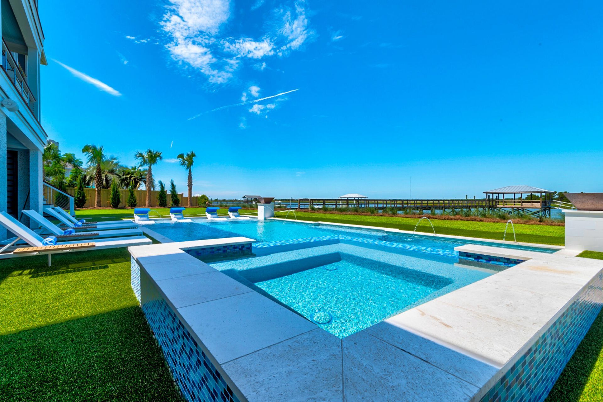 305 Palm Boulevard Photo 15