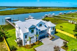 305 Palm Boulevard photo 4