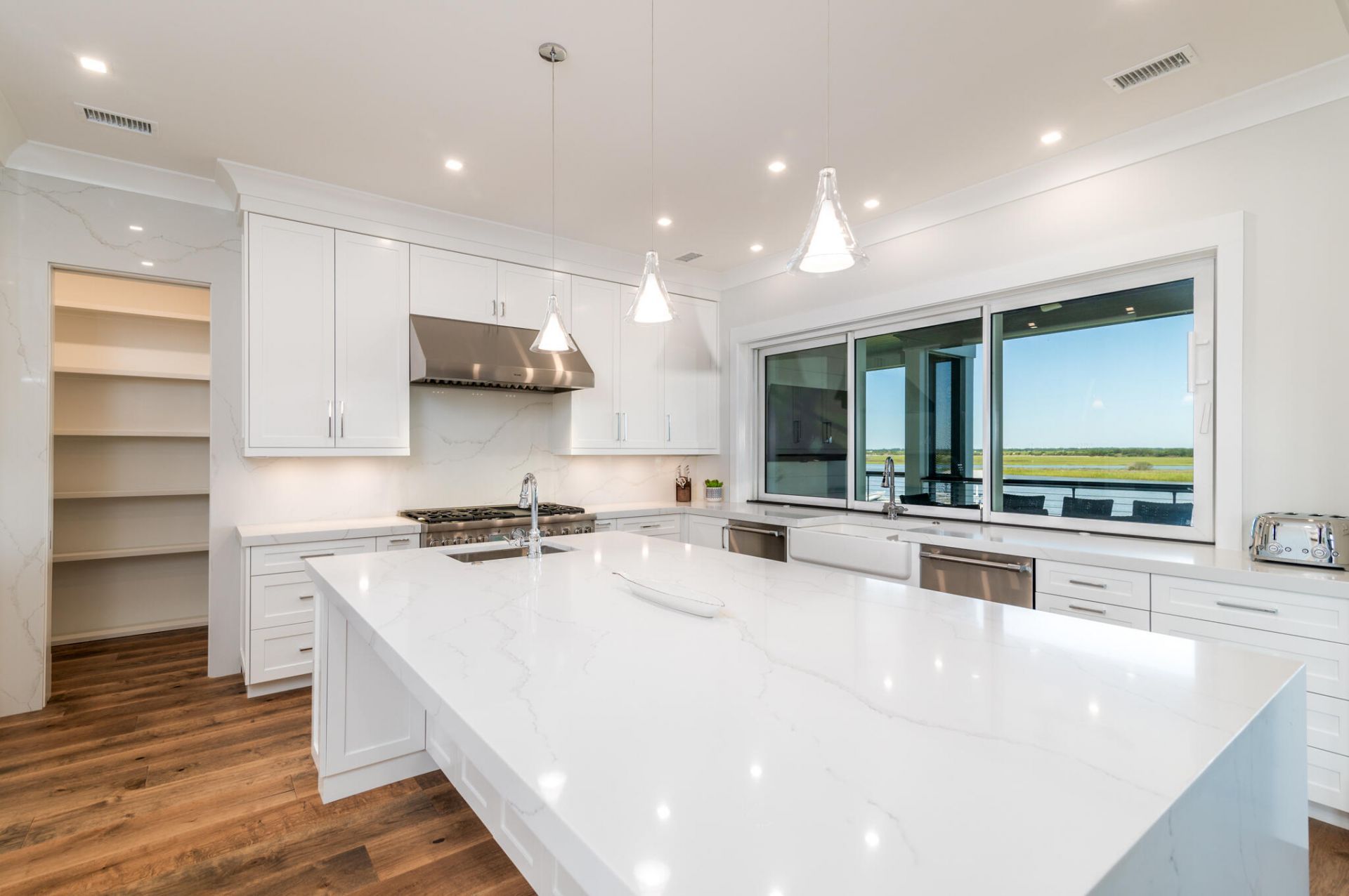 305 Palm Boulevard Photo 20