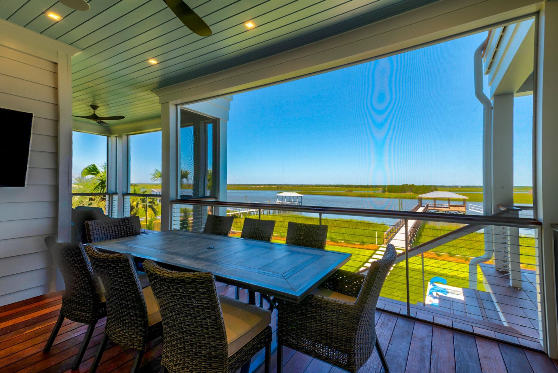 305 Palm Boulevard Photo 25