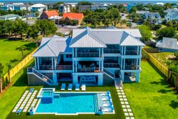 305 Palm Boulevard photo 4