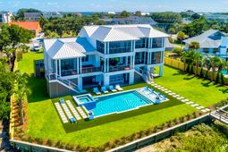 305 Palm Boulevard photo 4