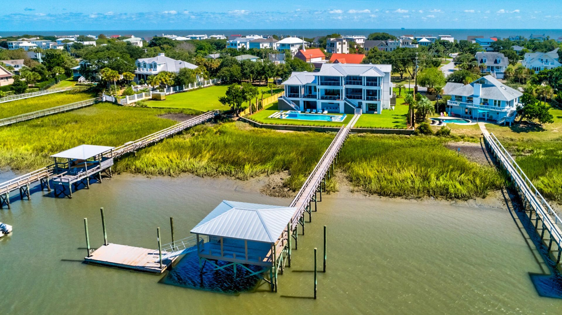 305 Palm Boulevard Photo 6