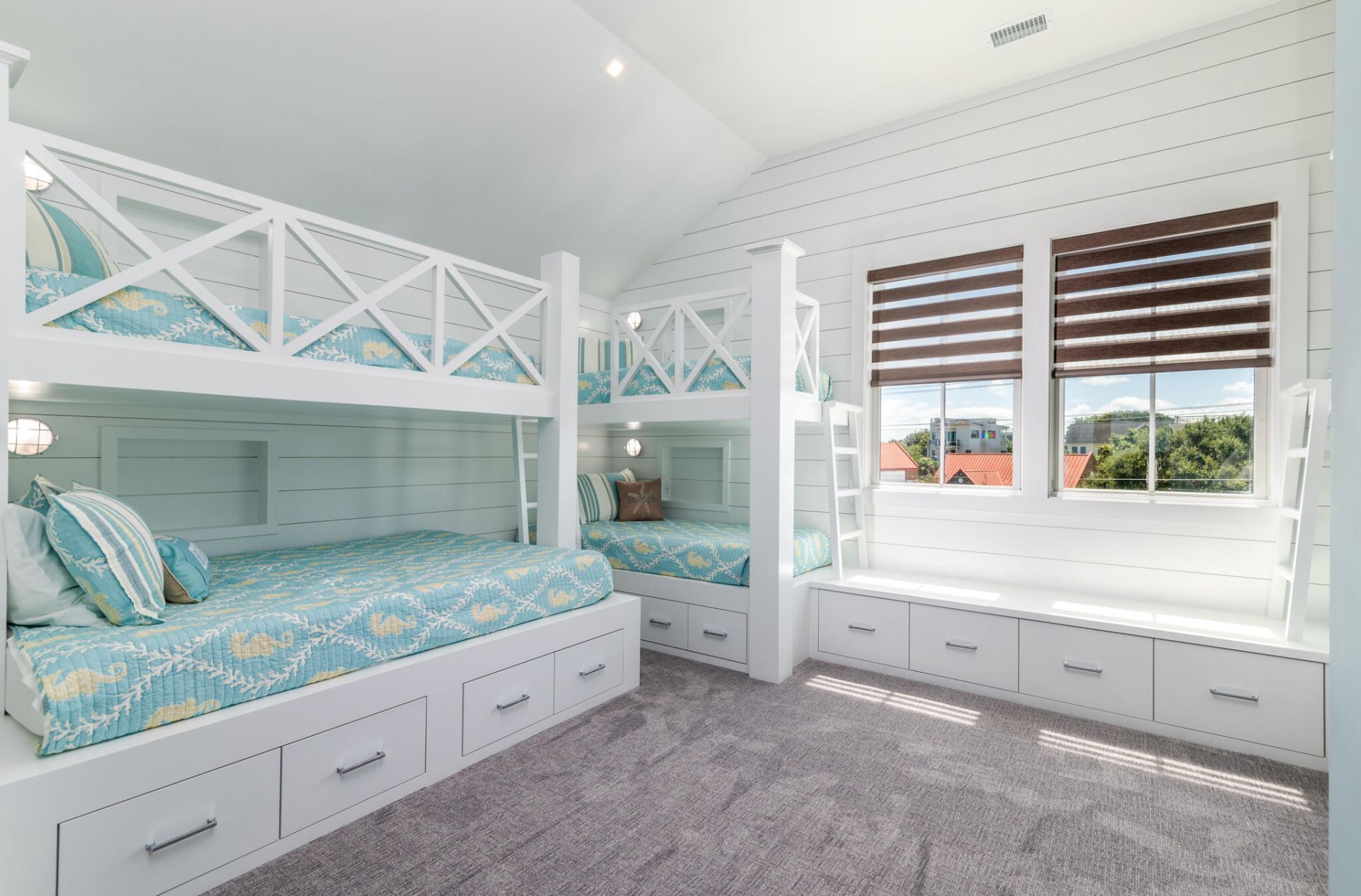 305 Palm Boulevard Photo 64