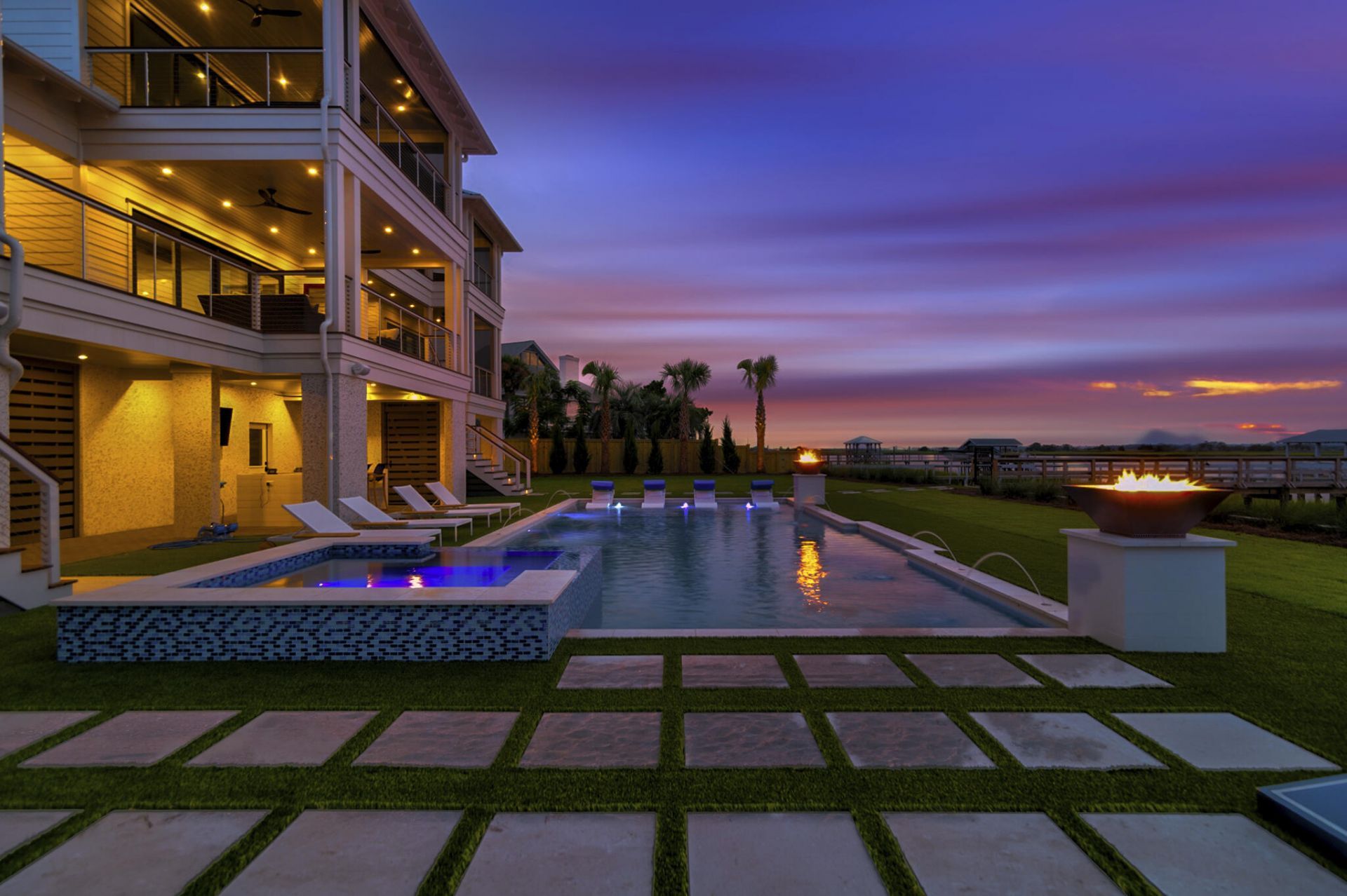 305 Palm Boulevard Photo 77