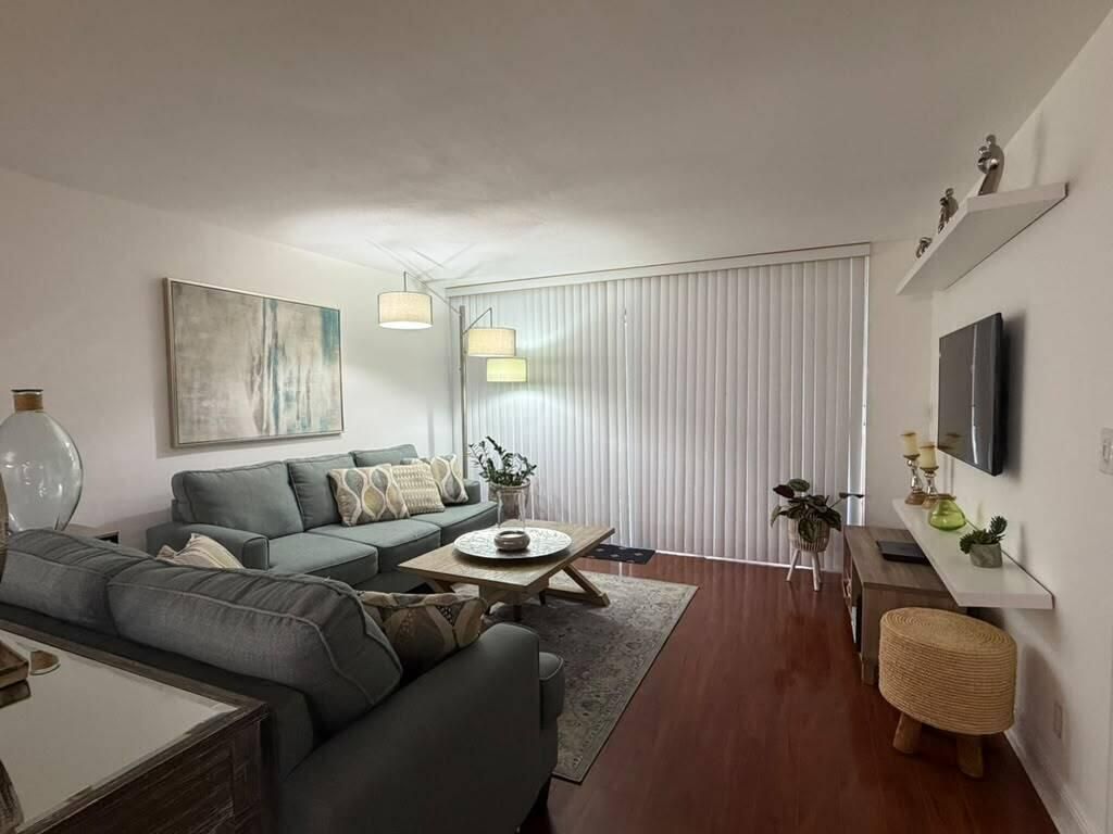 7011 Environ Boulevard, Unit 210, Lauderhill, FL 33319 Photo
