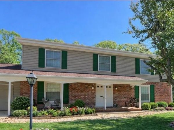166 Southdown Drive , Chesterfield, MO 63017