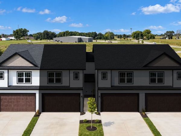 5220 Polster Place, Bettendorf, IA 52722