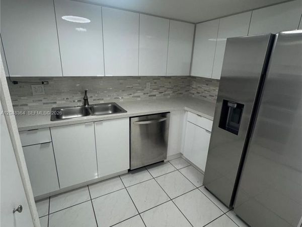 6926 NW 166th Ter, Unit 1302, Miami Lakes, FL 33014