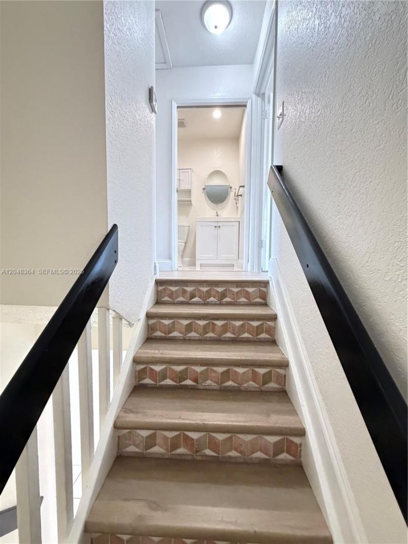6926 NW 166th Ter, Unit 1302, Miami Lakes, FL 33014 Photo