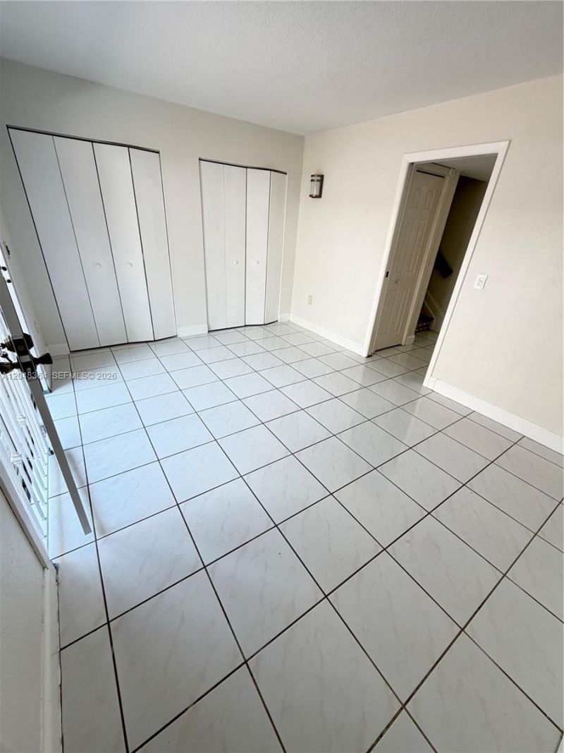 6926 NW 166th Ter, Unit 1302, Miami Lakes, FL 33014 Photo