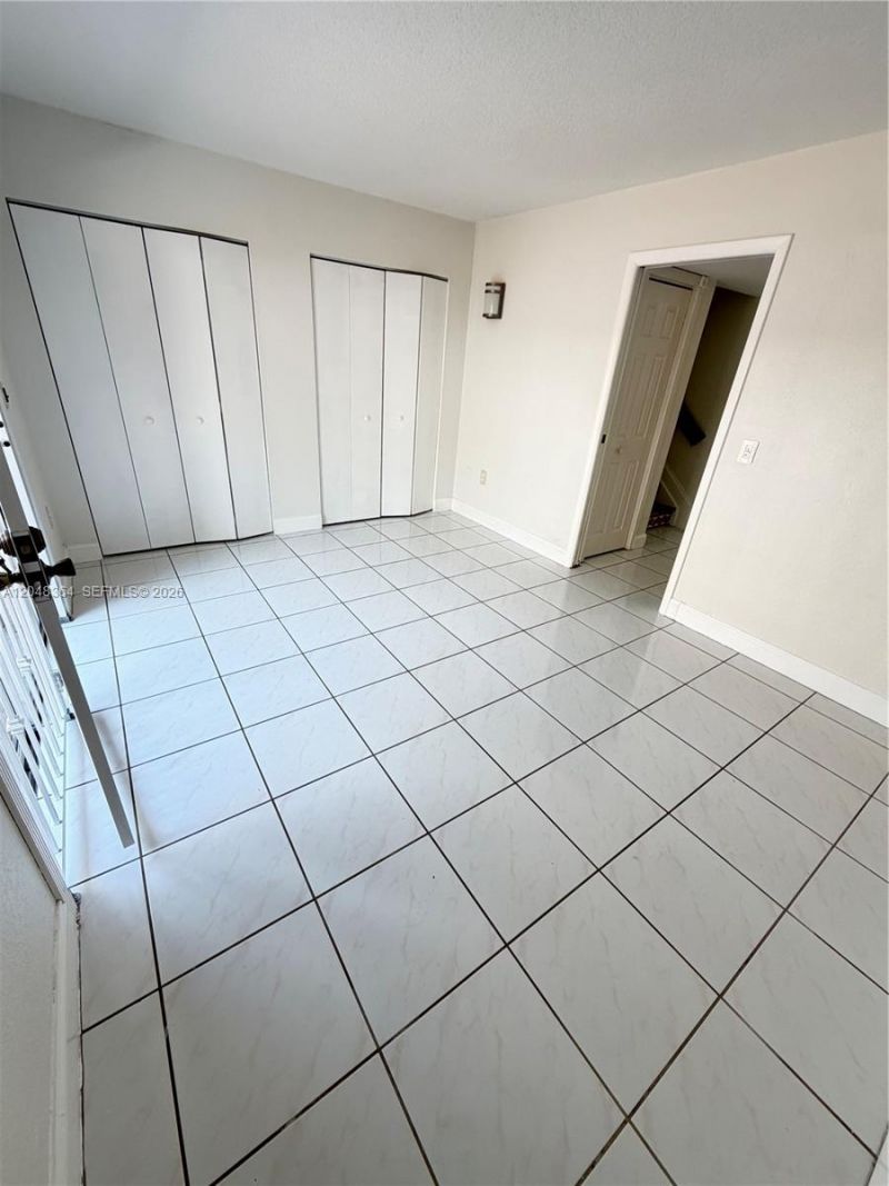 6926 NW 166th Ter, Unit 1302, Miami Lakes, FL 33014 Photo