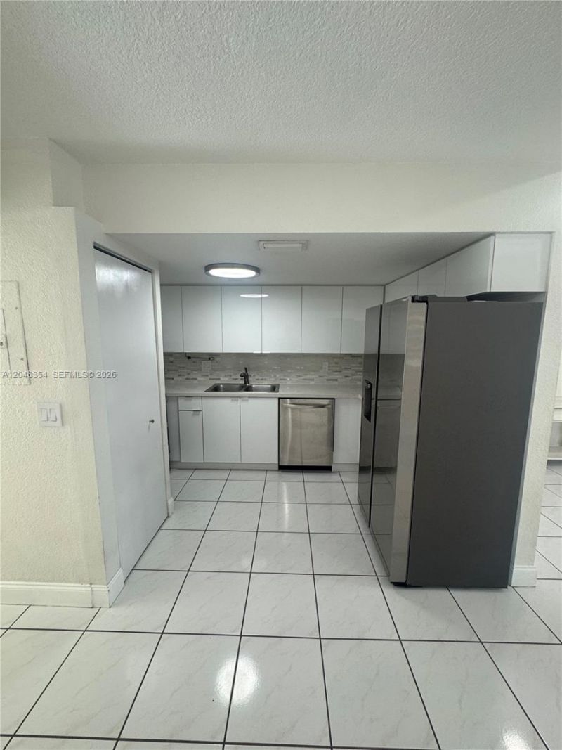 6926 NW 166th Ter, Unit 1302, Miami Lakes, FL 33014 Photo