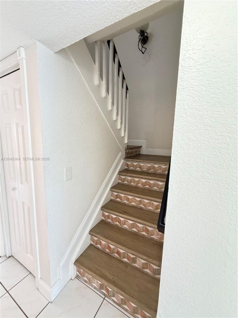 6926 NW 166th Ter, Unit 1302, Miami Lakes, FL 33014 Photo