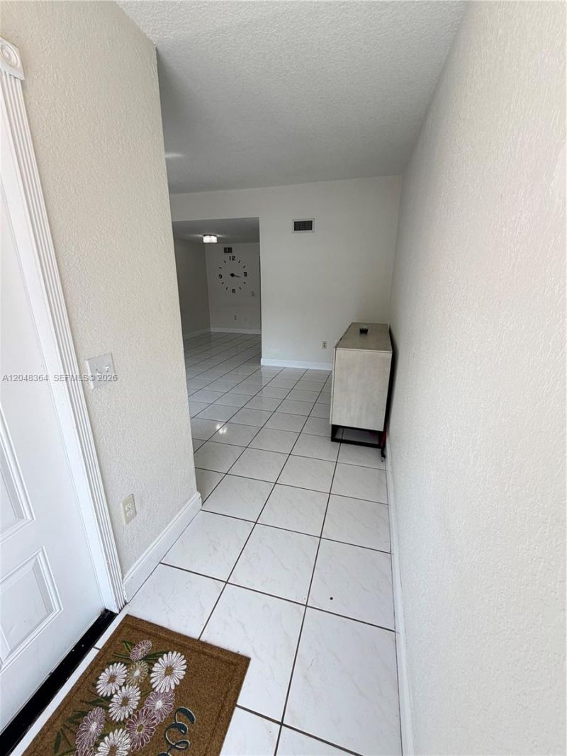 6926 NW 166th Ter, Unit 1302, Miami Lakes, FL 33014 Photo