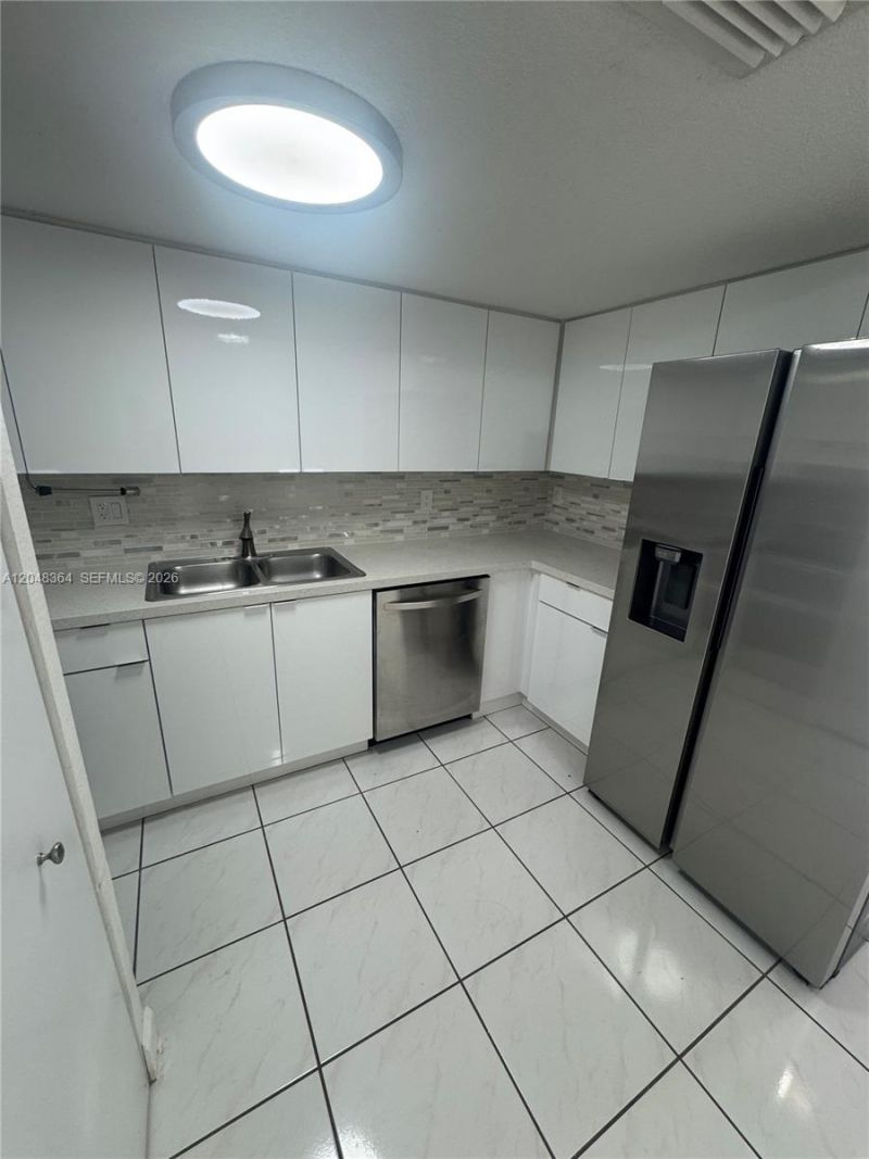 6926 NW 166th Ter, Unit 1302, Miami Lakes, FL 33014 Photo
