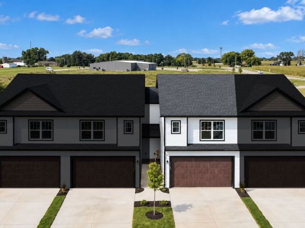 5232 Polster Place, Bettendorf, IA 52722