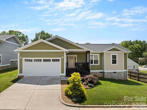 7 May Street , Asheville, NC 28803