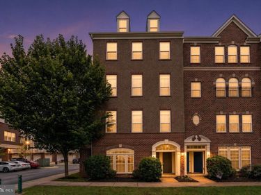 13752 EARHART CIRCLE, HERNDON, VA 20171