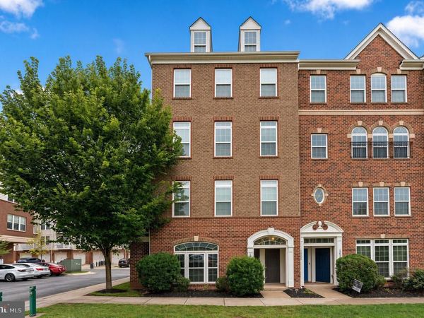 13752 EARHART CIRCLE, HERNDON, VA 20171