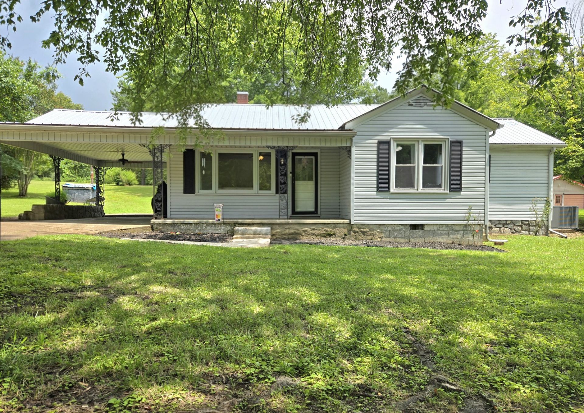 90 Wren Ave, Camden, TN 38320 Main Photo