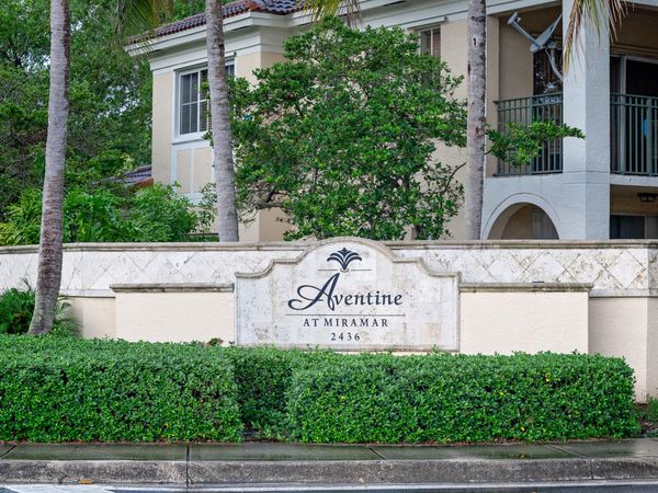 2451 E Centergate Drive, Unit 208, Miramar, FL 33025