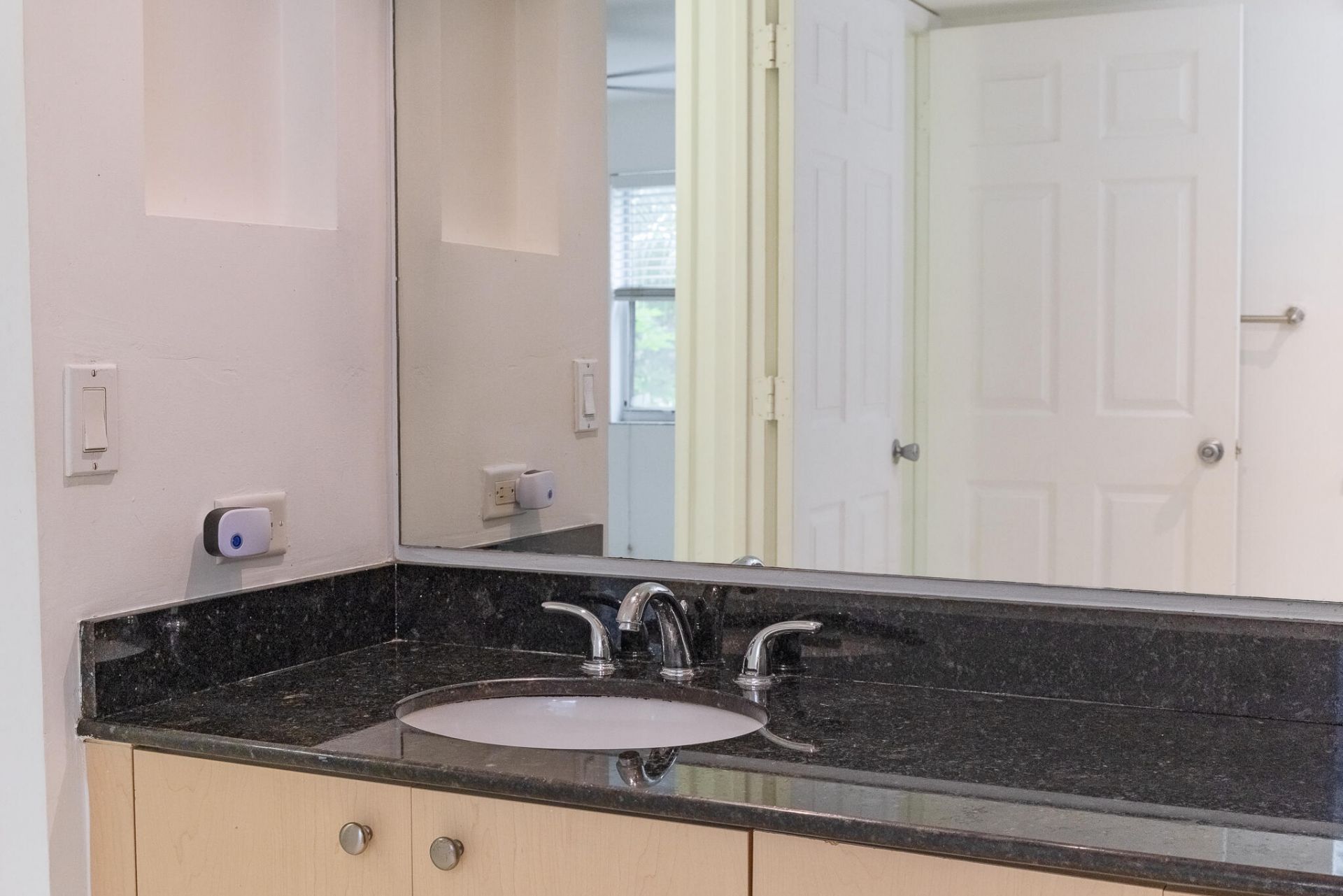 2451 E Centergate Drive, Unit 208, Miramar, FL 33025 Photo