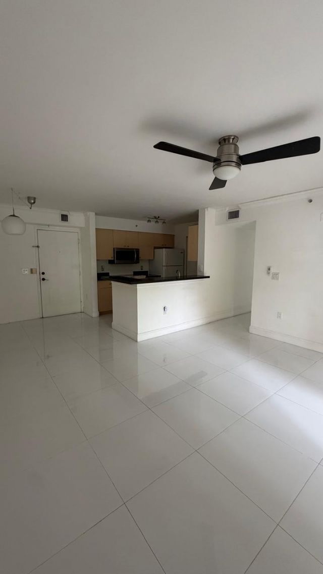 2451 E Centergate Drive, Unit 208, Miramar, FL 33025 Photo