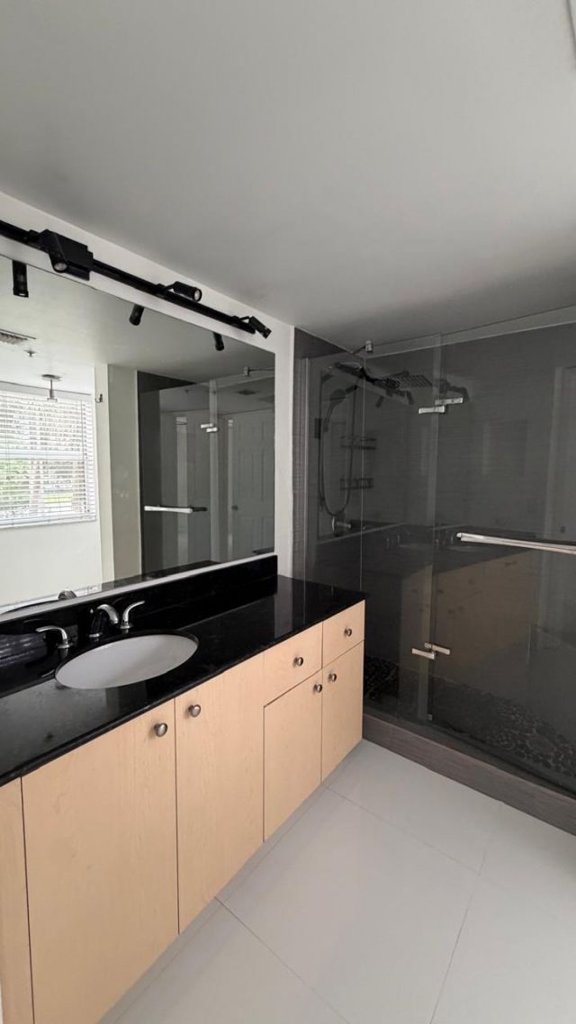 2451 E Centergate Drive, Unit 208, Miramar, FL 33025 Photo