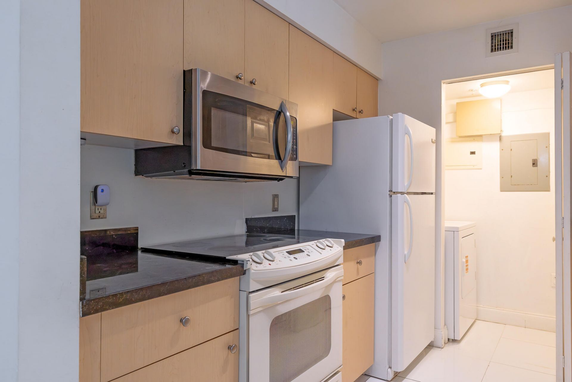 2451 E Centergate Drive, Unit 208, Miramar, FL 33025 Photo