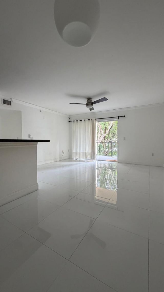 2451 E Centergate Drive, Unit 208, Miramar, FL 33025 Photo