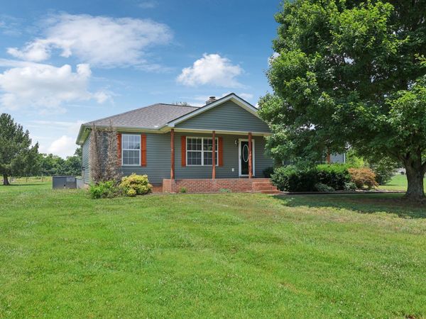1812 Golden Valley Dr, Christiana, TN 37037