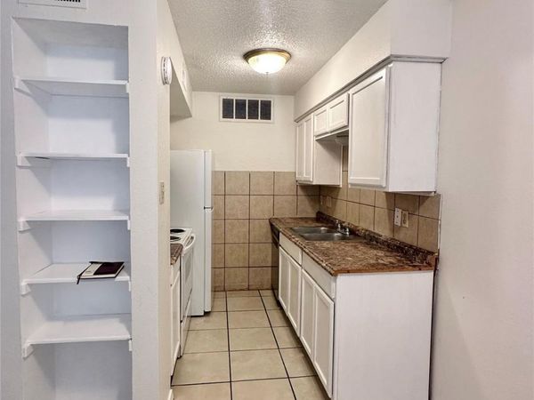 4322 Gillis ST, Unit 106, Austin, TX 78745