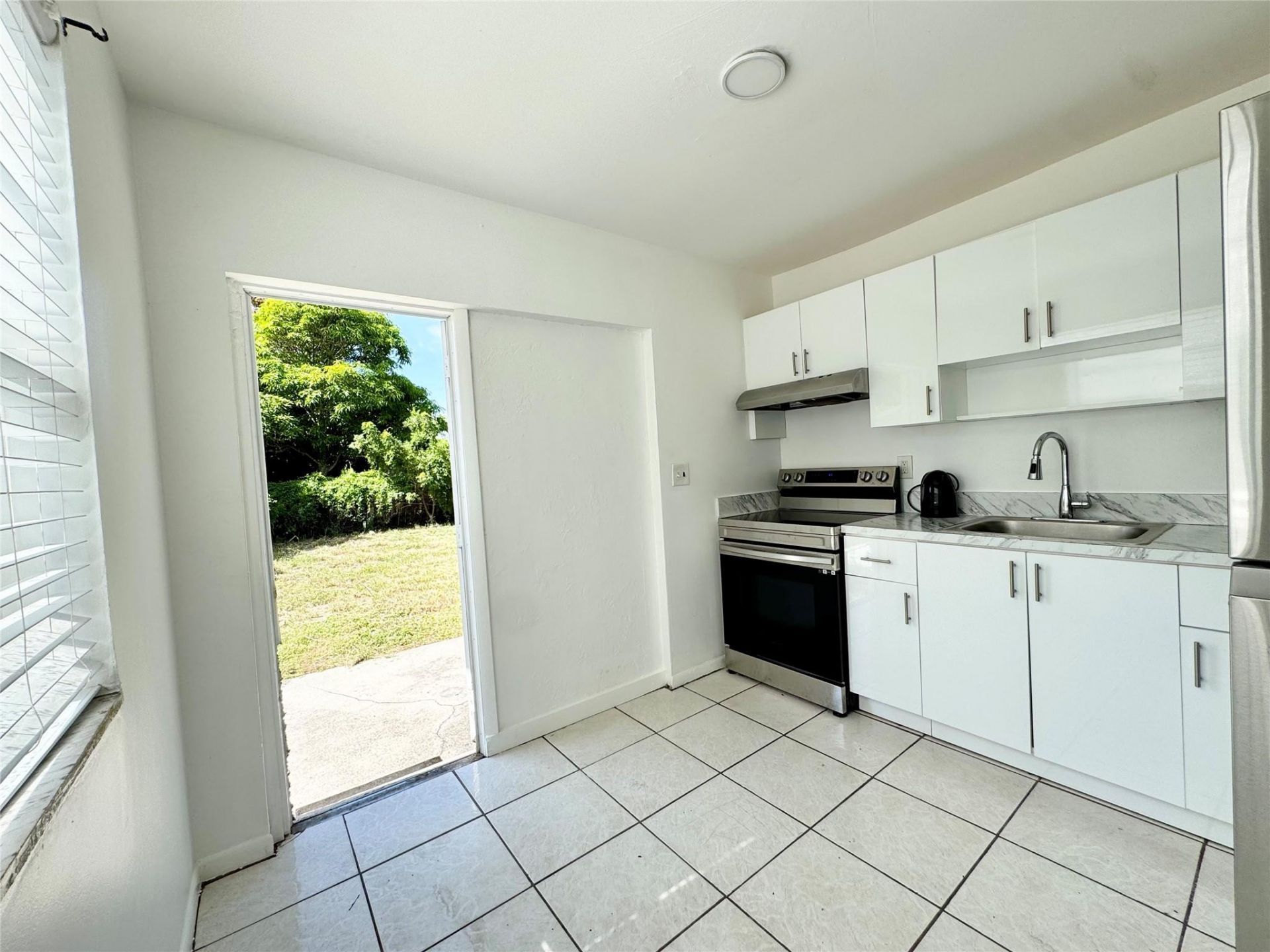 147 W 17th Street, Riviera Beach, FL 33404 Photo