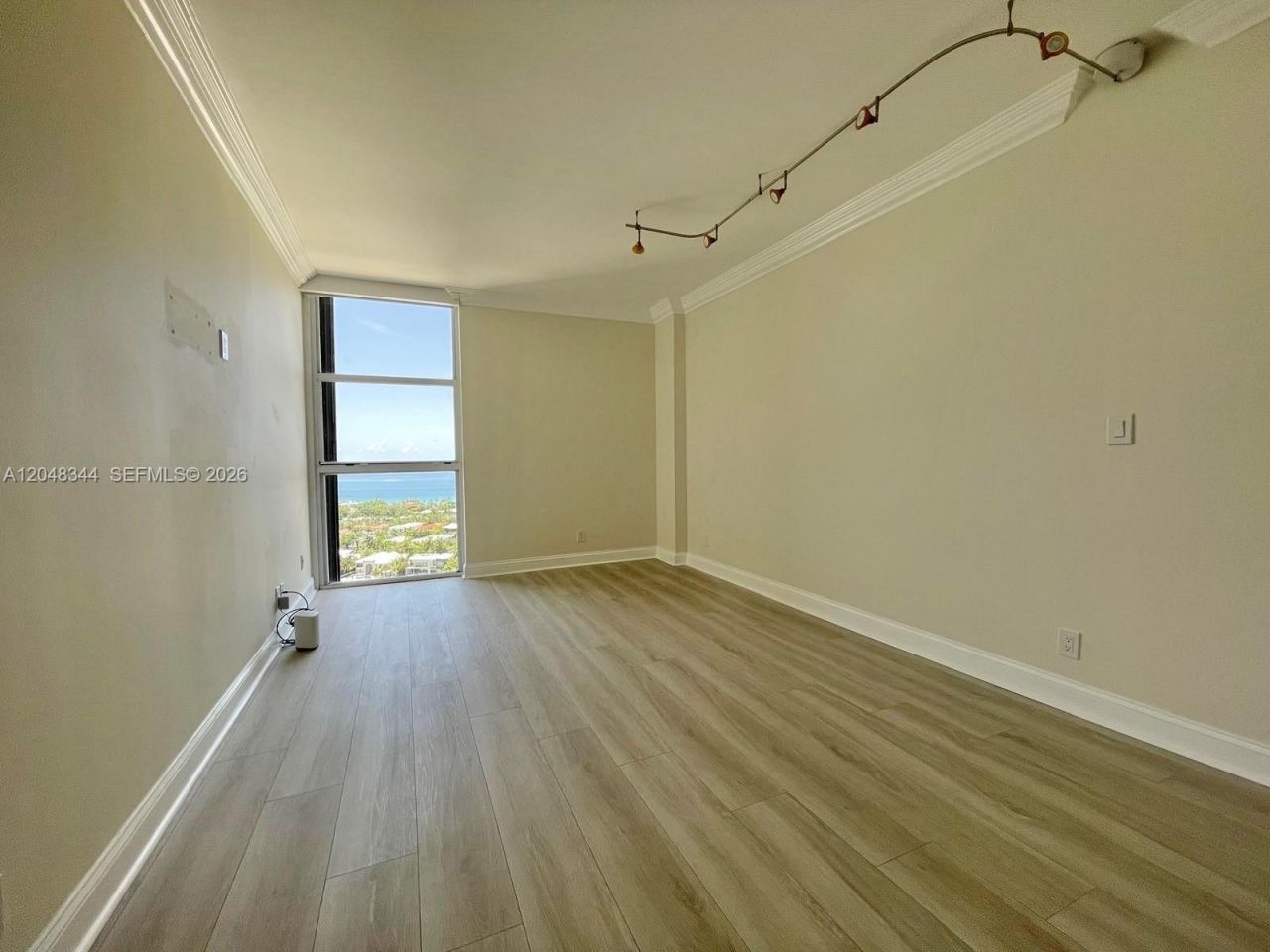 20281 E Country Club Dr, Unit 2104, Aventura, FL 33180 Photo