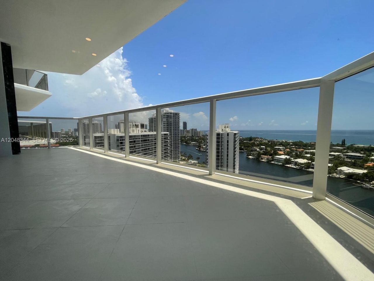 20281 E Country Club Dr, Unit 2104, Aventura, FL 33180 Photo