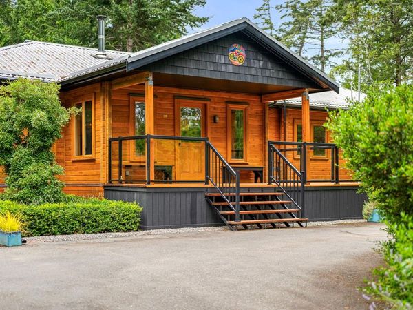7540 Anderson Dr, Hornby Island, BC V0R 1Z0