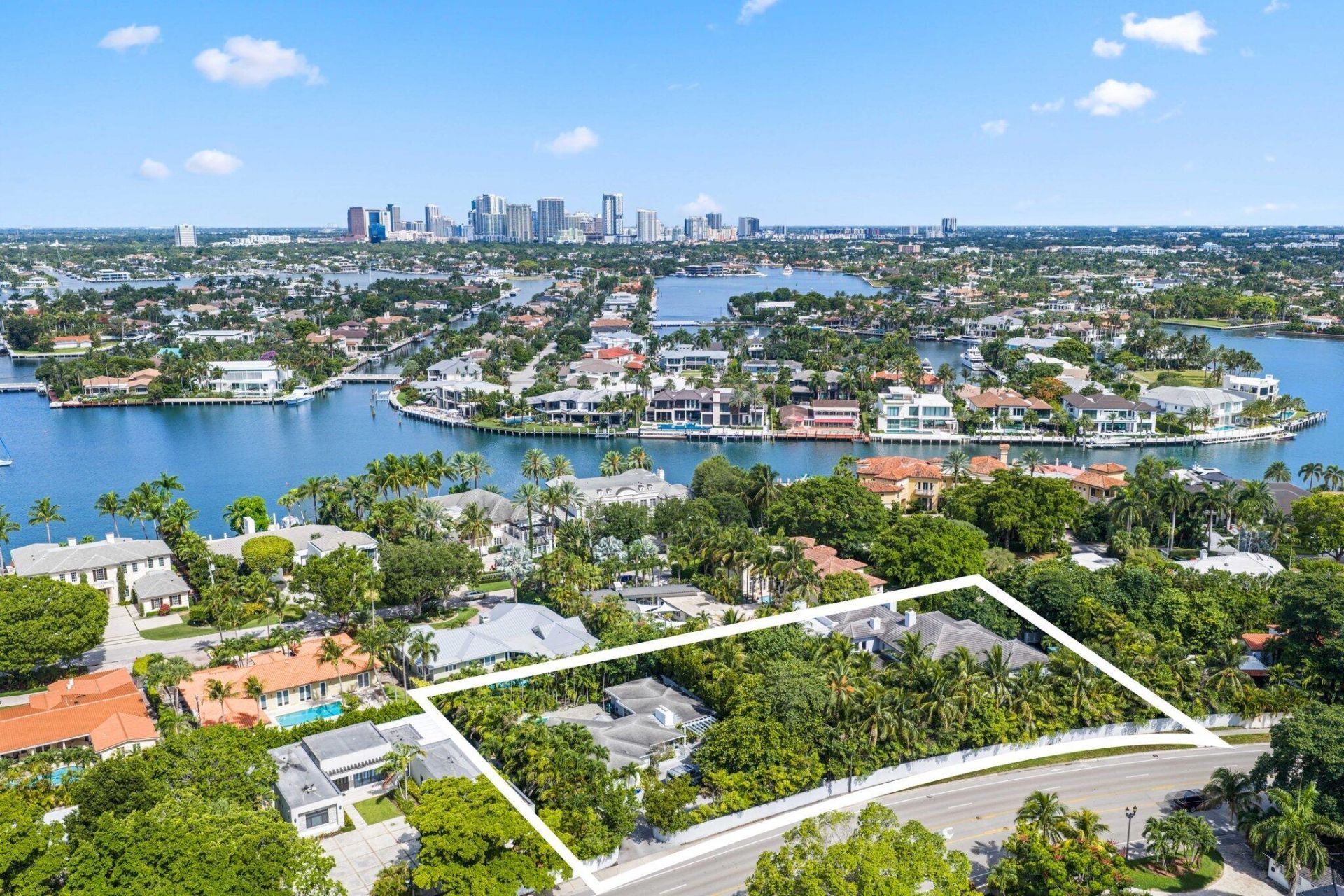 1313 Seabreeze Boulevard, Fort Lauderdale, FL 33316 Photo