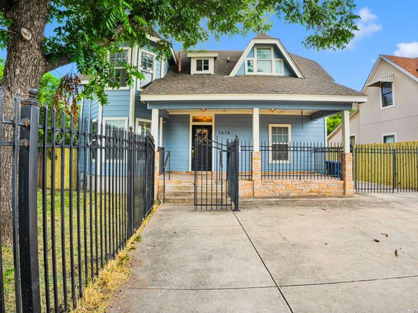 1615 W Commerce St, San Antonio, TX 78207