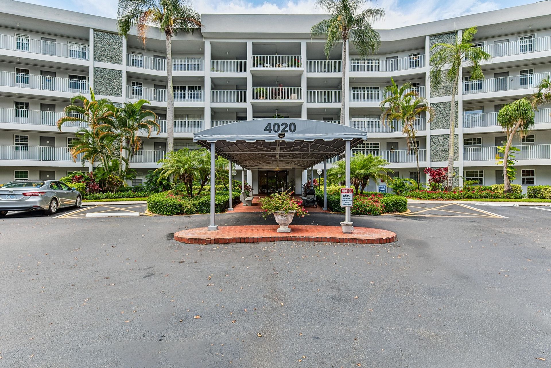 4020 W Palm Aire Drive, Unit 106, Pompano Beach, FL 33069 Photo