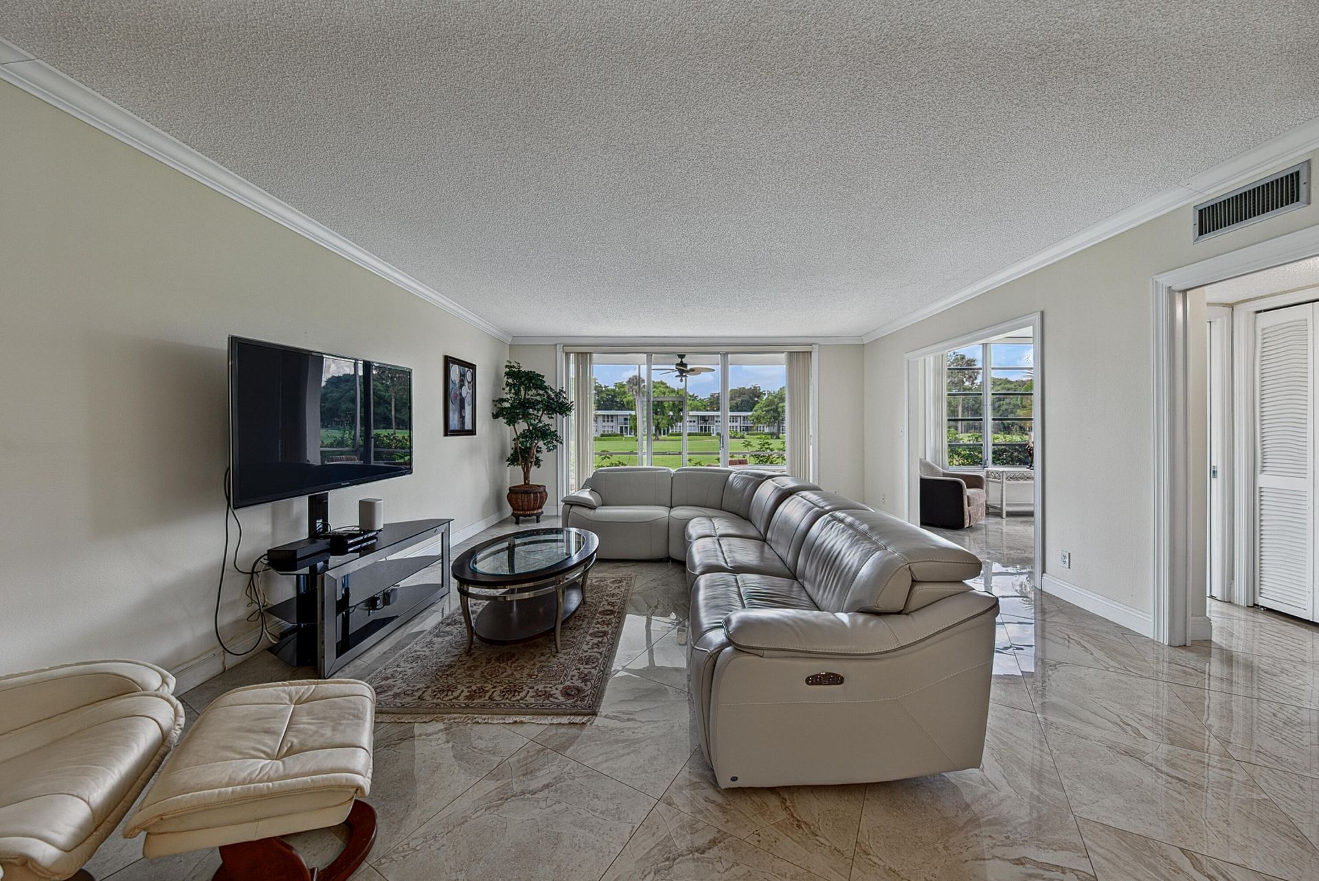4020 W Palm Aire Drive, Unit 106, Pompano Beach, FL 33069 Photo