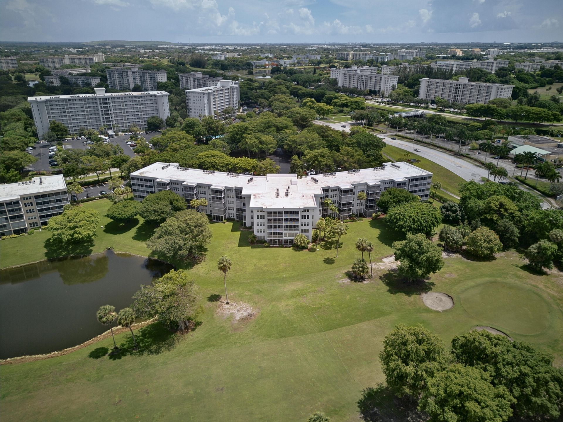 4020 W Palm Aire Drive, Unit 106, Pompano Beach, FL 33069 Photo
